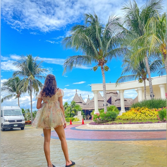 Dress, worn once! - Picture 1 of 4